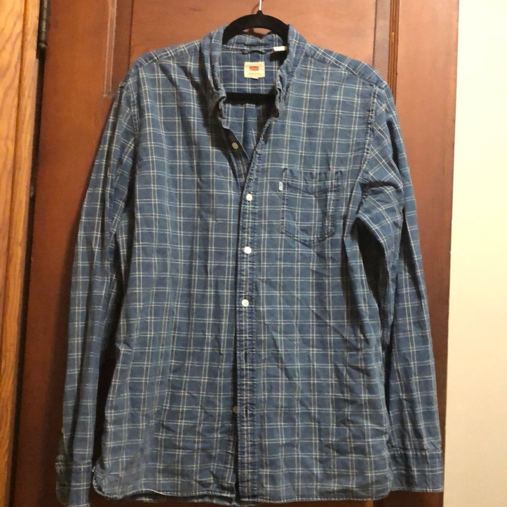 Cotton casual Levi’s button down shirt